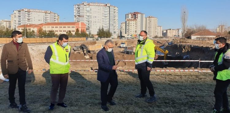Başkan Büyükkılıç, yol yapım çalışmalarını inceledi