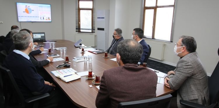 HACILARDA KASKİ YATIRIM TOPLANTISI DÜZENLENDİ BAŞKAN ÖZDOĞAN:”ÖZVERİLİ BİR ŞEKİLDE YATIRIMLARIMIZ SÜRÜYOR”