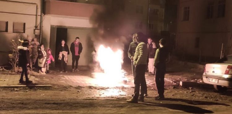 Gemerek'te 4.4 büyüklüğünde deprem