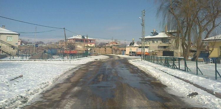 Kayseri’de, 200 nüfuslu mahalleye koronavirüs karantinası