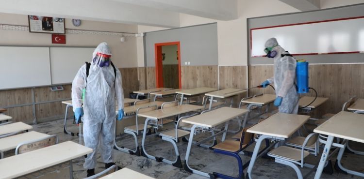 MELİKGAZİ BELEDİYESİ EĞİTİM ÖNCESİ OKULLARI DEZENFEKTE ETTİ