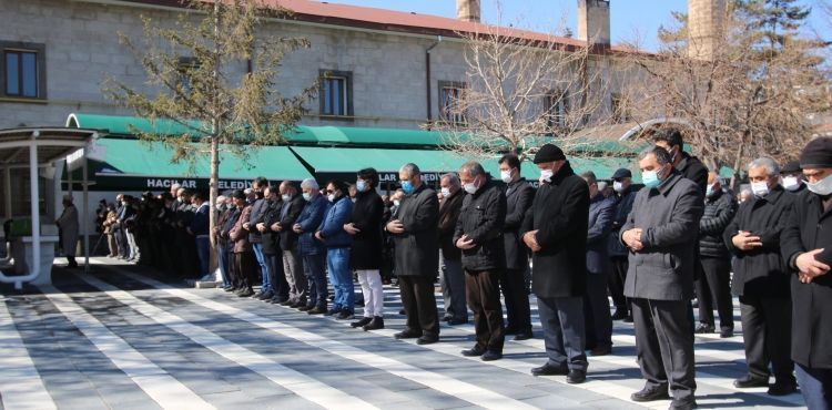 HAYIRSEVER AOLU SON YOLCULUUNA UURLANDI