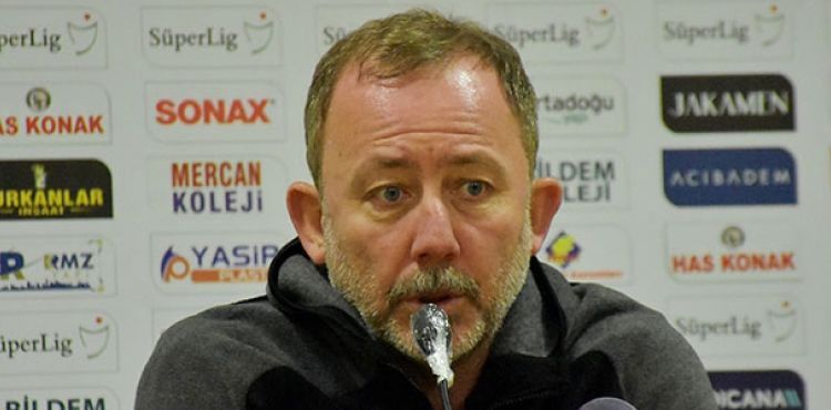 Sergen Yalçın: İnşallah bundan sonra da aynı şekilde emin adımlarla yolumuza devam ederiz