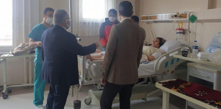 BÜYÜKKILIÇ’TAN ENDONEZYALI TURİSTLERE “GEÇMİŞ OLSUN” ZİYARETİ