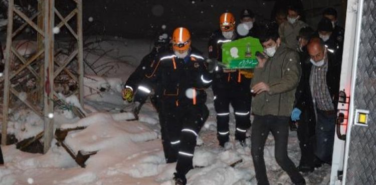 Foseptik açarken göçükte can verdi