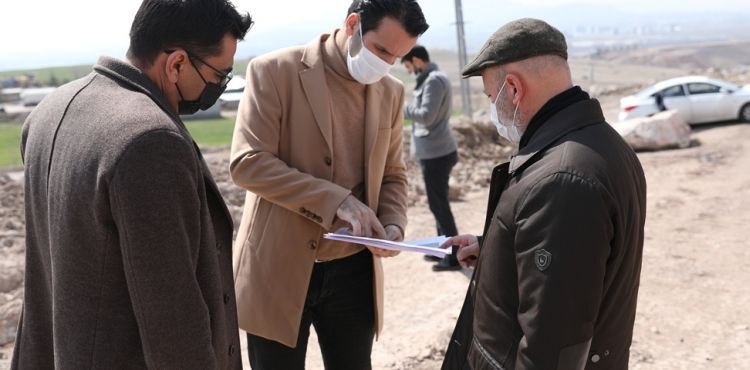 BAŞKAN ÇOLAKBAYRAKDAR, KOCASİNAN’A YENİ YOLLAR KAZANDIRIYOR