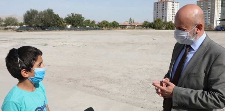 BAŞKAN ÇOLAKBAYRAKDAR’DAN ÇOCUKLARA ÖZEL MİNİ PARK