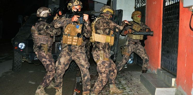 Adana'da drone destekli PKK/KCK operasyonu: 8 gözaltı