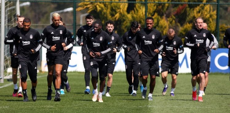 Lider Beşiktaş, Kasımpaşa deplasmanında