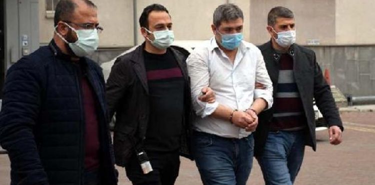 30 bıçak darbesiyle öldürülen kadının katil zanlısı eski koca yakalandı