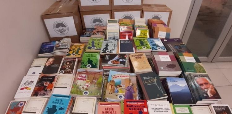 BAŞKAN BÜYÜKKILIÇ’IN SÖZ VERDİĞİ 1038 KİTAP, CİZRE İÇİN YOLA ÇIKTI
