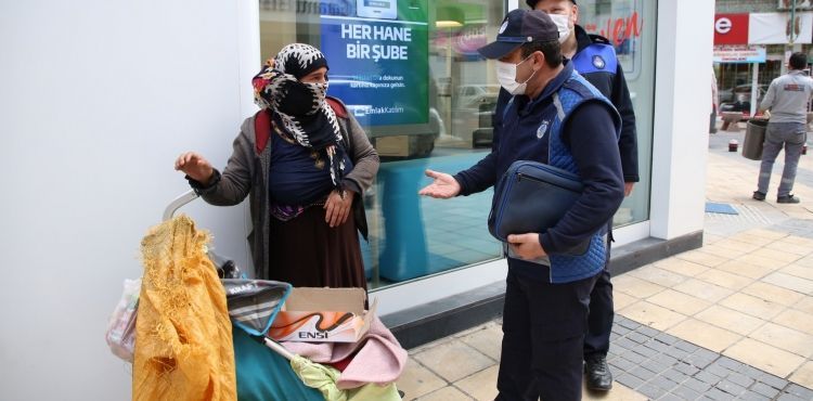 Melikgazi’de dilencilere yönelik denetimler devam ediyor