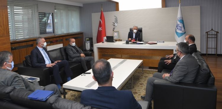 BÜYÜKKILIÇ’TAN İLÇELERE YÖNELİK “YATIRIM VE PANDEMİ” HAMLESİ