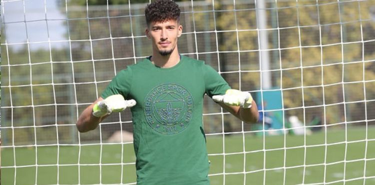 Fenerbahçe'de Altay Bayındır'dan sevindirici haber