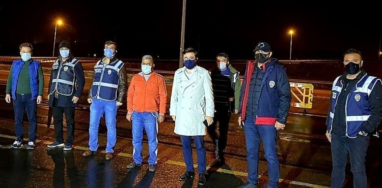 Okandan'dan zveri ile alan Polis Memurlarna sahur ziyareti 