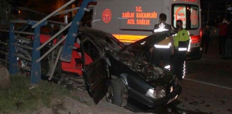 Kayseri’de 2 otomobil çarpıştı: 6 yaralı