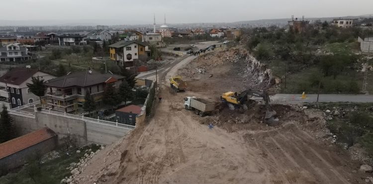 BÜYÜKKILIÇ, TRAFİĞİ RAHATLATACAK O BULVARI DENETLEDİ