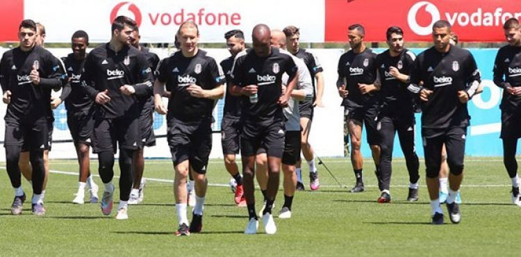 Beşiktaş, İzmir'e tam kadro gidecek