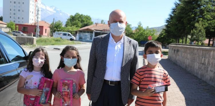 BAŞKAN ÇOLAKBAYRAKDAR, “HEMŞEHRİLERİMİN KEYİF ALACAĞI BİR KOCASİNAN İNŞA EDİYORUZ”