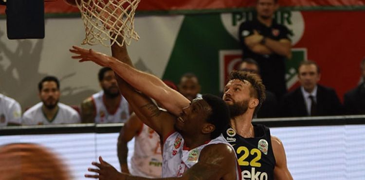Pınar Karşıyaka - Fenerbahçe Beko: 62-67