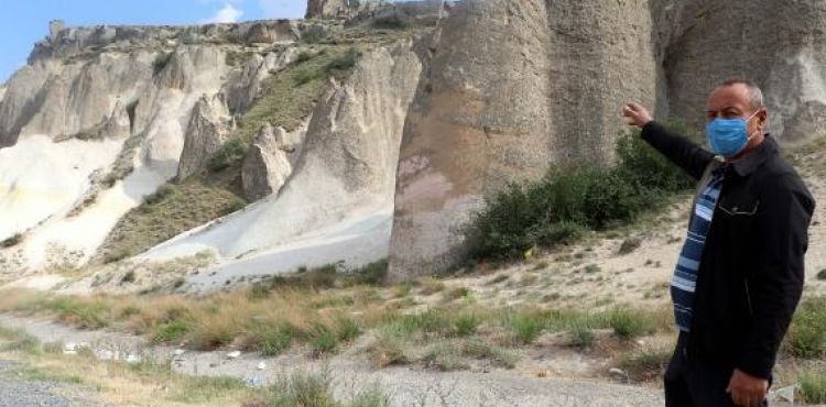 Peribacalarına sprey boyayla yazılan yazılar, 'mikro kumlama' tekniğiyle temizlendi