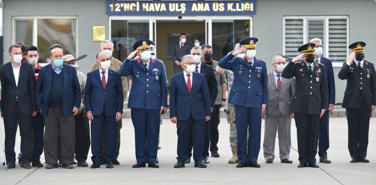 BÜYÜKKILIÇ, BİTLİS ŞEHİDİNİ KARŞILADI