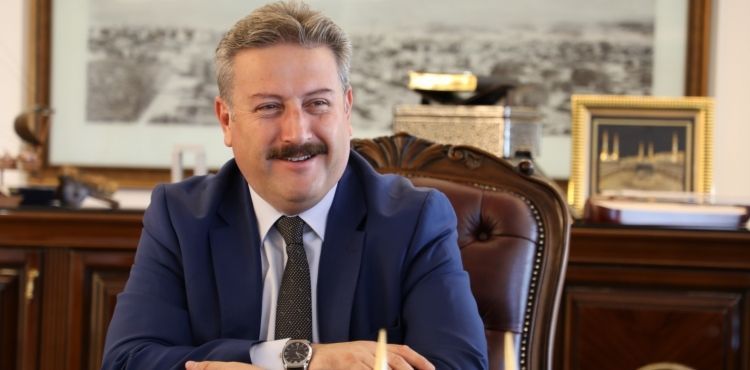 BAŞKAN PALANCIOĞLU, LGS’YE GİRECEK ÖĞRENCİLERE BAŞARILAR DİLEDİ