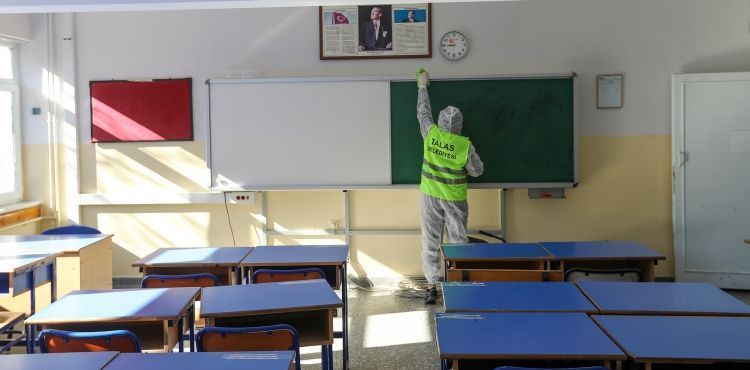 TALAS’TA OKULLAR HEM LGS’YE HEM YÜZYÜZE EĞİTİME HAZIR