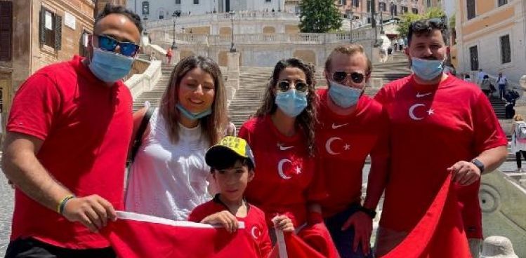 Roma'da 'Türkiye' tezahüratları