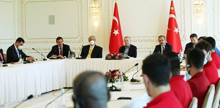 Cumhurbaşkanı Erdoğan, Anadolu Efes'i kabul etti