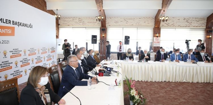AK PARTİ YEREL YÖNETİMLER BAŞKANLIĞI İSTİŞARE TOPLANTISI KAYSERİ’DE YAPILDI