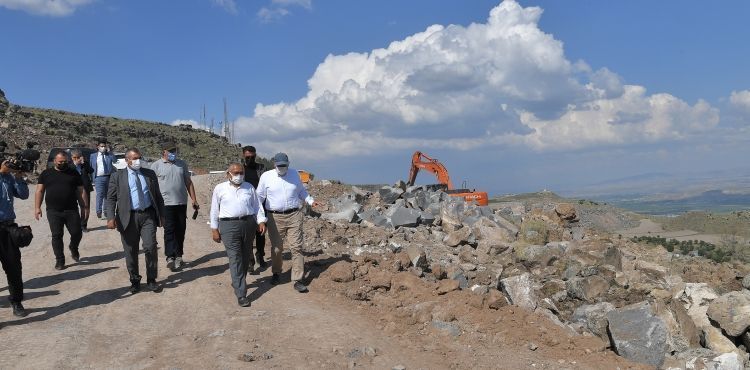 BÜYÜKKILIÇ: “HIDRELLEZ YOLU’NDA İĞNEYLE KUYU KAZIYORUZ”