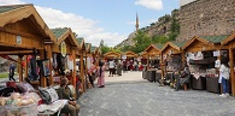 Maharetli Eller ve Antika Günleri birbirini izleyecek TALAS HARMAN MEYDANI ŞENLENECEK