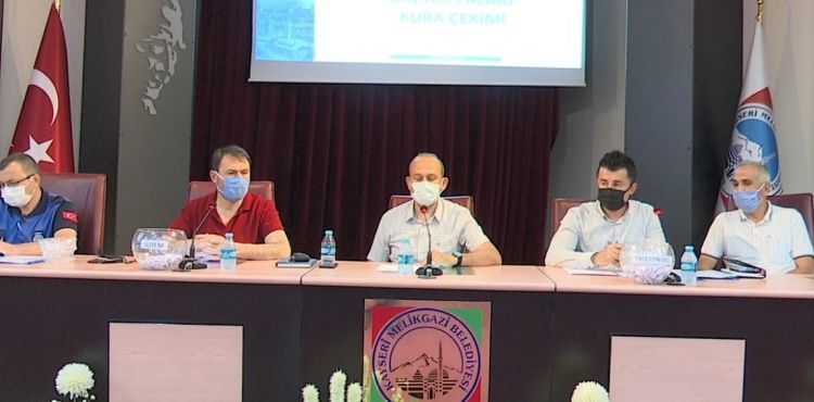 ORGANİK ÜRETİCİ PAZAR İÇİN KURA ÇEKİLDİ