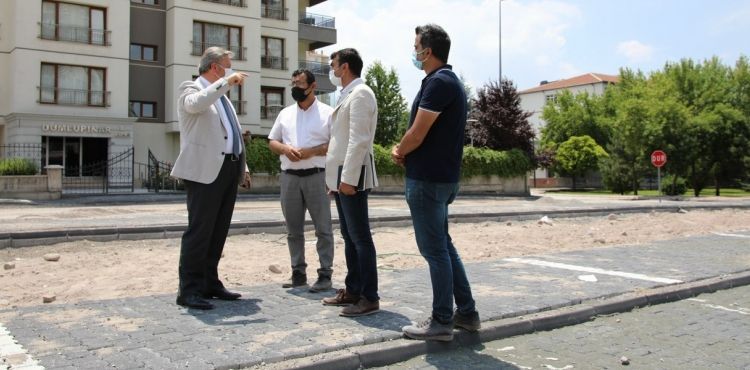 YILDIRIM BEYAZIT’A YENİ YOLLAR, KAVŞAK VE OTOPARKLAR YAPILIYOR