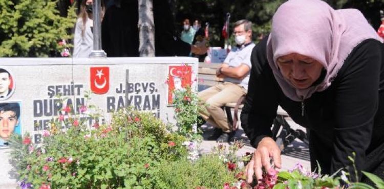 Kayseri'de şehitler törenle anıldı
