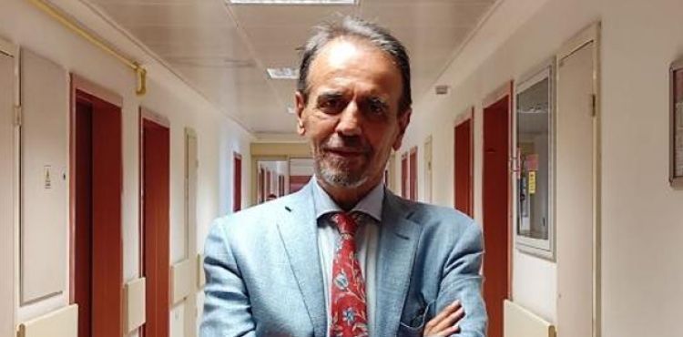 'Salgın son bulana kadar birkaç artış dalgası göreceğiz'