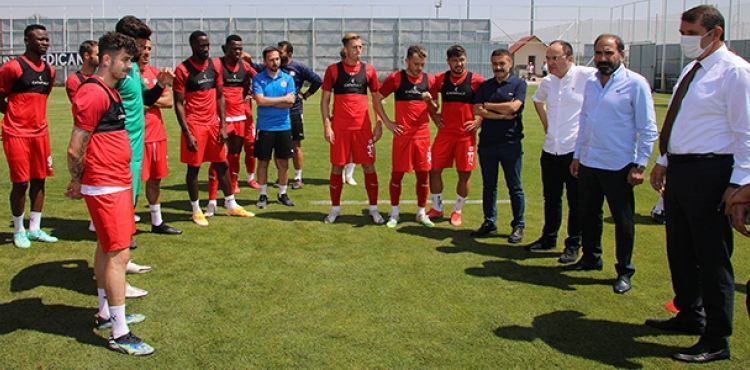 Sivasspor'da Petrocub maçı hazırlıkları sürüyor