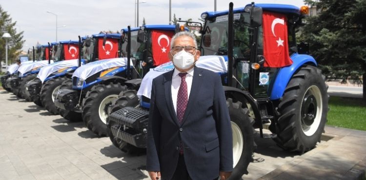 BAŞKAN BÜYÜKKILIÇ’TAN ÇİFTÇİLERE DEV DESTEK