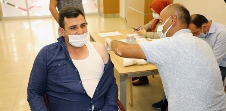 TALAS PERSONELİ 2. DOZ AŞISINI YAPTIRDI