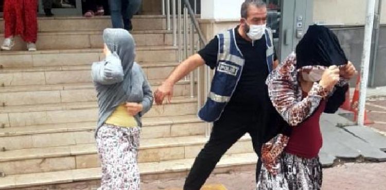 'Kiralık ev arıyoruz' diyerek 158 bin liralık ziynet eşyası çalan 7 kişi yakalandı