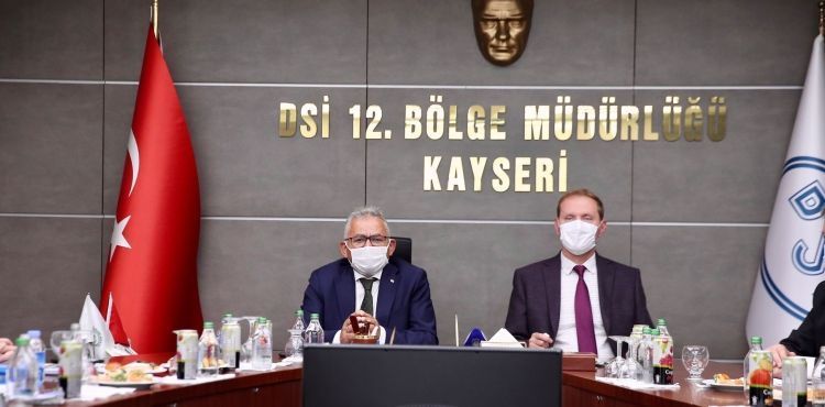 BÜYÜKKILIÇ’TAN BAŞKANLARLA “TAŞKIN KANAL” ZİRVESİ