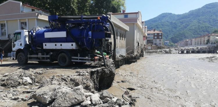 KAYSERİ BÜYÜKŞEHİR, BOZKURT’TA YARALARI SARIYOR