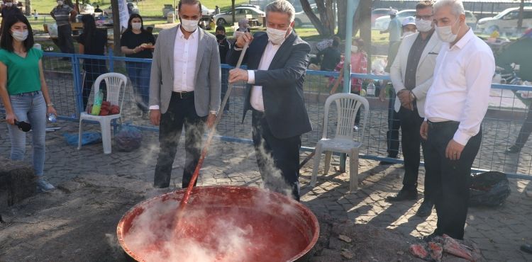 MELİKGAZİ SALÇA GÜNLERİ BAŞLIYOR