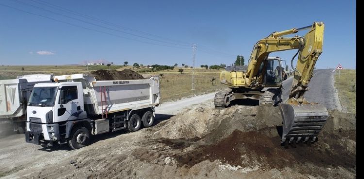 SAKALTUTAN GİRİŞİNDE YOL ÇALIŞMASI