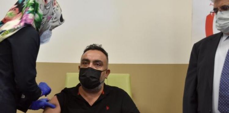 Turkovac aşısının Faz 3 aşamasında ilk dozu Kayseri'de de uygulandı