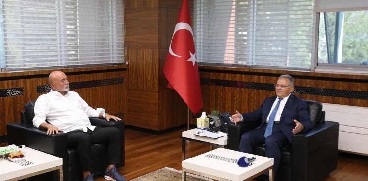 KARAMAN’DAN ERCİYES YÜKSEK İRTİFA KAMP MERKEZİ’NE ÖVGÜ DOLU SÖZLER