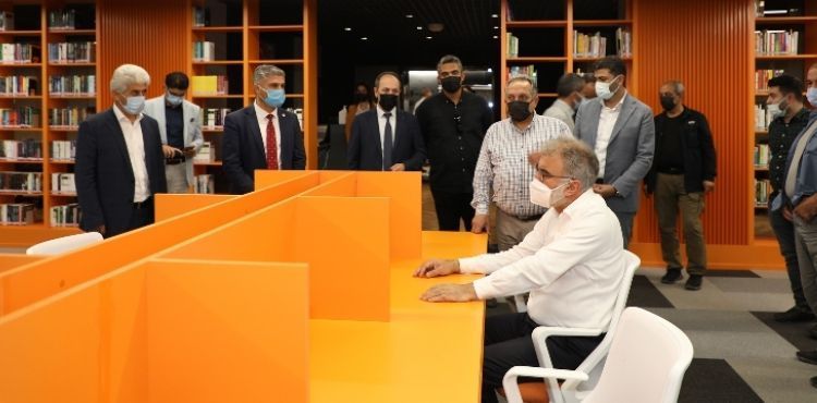 “KAYSERİ’YE RENK KATAN BAŞKAN”