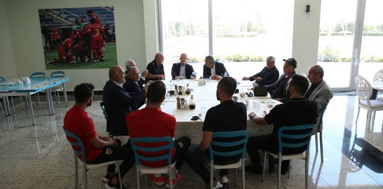 BAŞKAN BÜYÜKKILIÇ'TAN KAYSERİSPOR’A TAZİYE ZİYARETİ