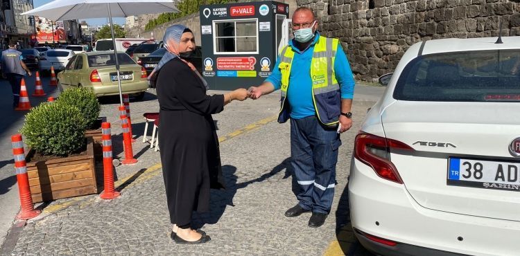 BÜYÜKŞEHİR’DEN PARK YERİ ARAMA TELAŞINA SON VERECEK UYGULAMA: “PARK ET-VALE”